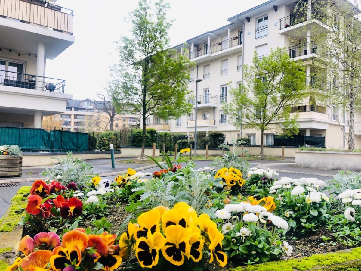 סן-ז'וליאן-אן-ג'נבואה Beautiful Apartment Near Geneva מראה חיצוני תמונה